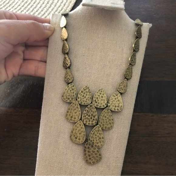 Vintage Lucky Brand Hammered Brasstone Articulated Necklace - Picture 2 of 5